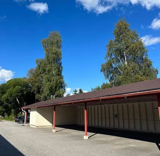 Tyylikaes Koko Perheen