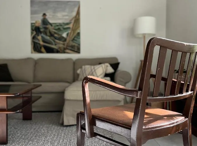 펜션 Tyylikaes Koko Perheen